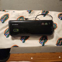 FoodSaver FM2000-000 Vacuum Sealing System