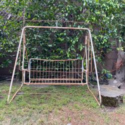 Vintage Iron Swing. Originally with canopy