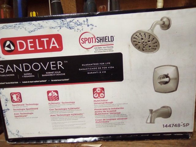 Delta Sandover Tub & Shower