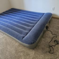 Self Inflating Air Mattress New 