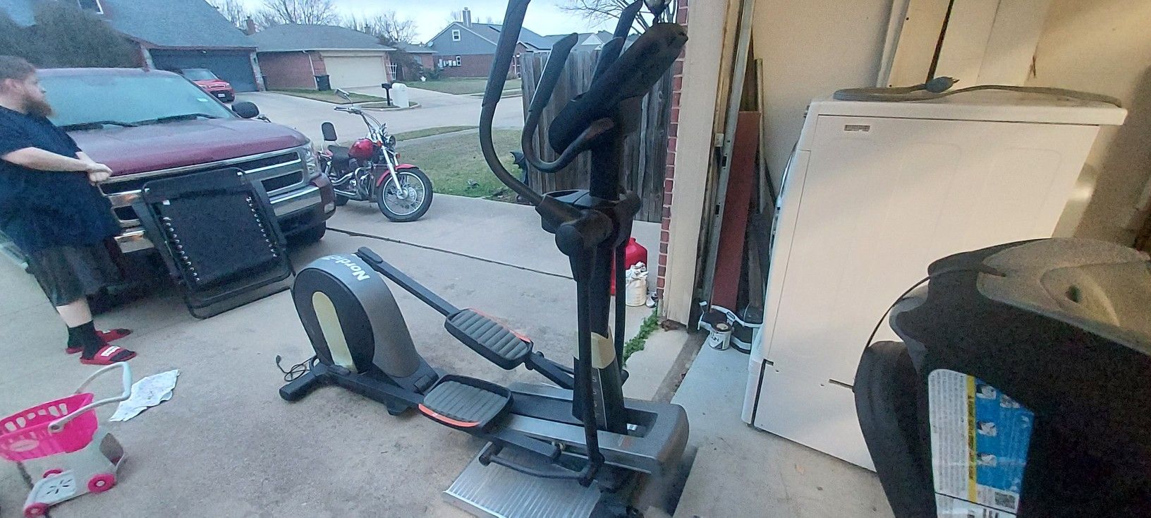 NordicTrack E75 Elliptical