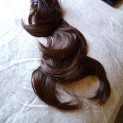 24" Clip On Ponytail 