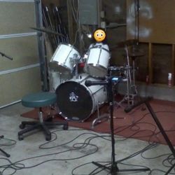 Tama Drums Complete Set