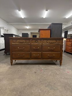 Kent Coffey Real MCM 9 Drawer Dresser / Buffet with Dovetail Joints