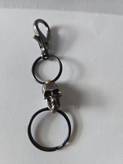 Singles call to ring keychain