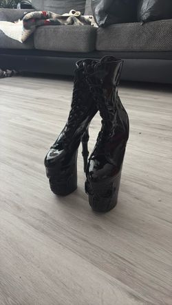 8" Pleaser Skull Boots