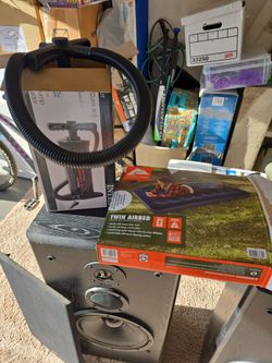 Twin air mattress and floor air pump