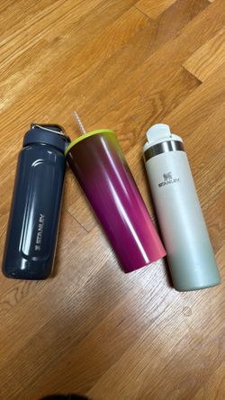 Water bottles 2 Stanley, 1 Starbucks