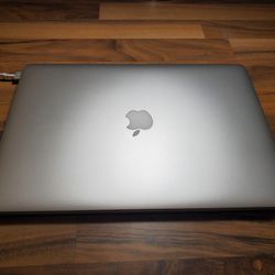Macbook Pro Retina 15" (Mid 2012)