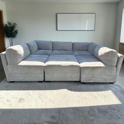 6 PIECE MODULAR SECTIONAL COUCH DELIVERY AVAILABLE 