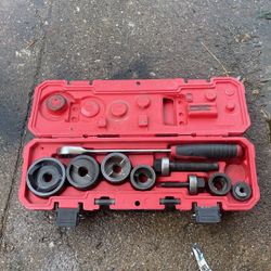 Milwauke Ratchet Knockout 2”