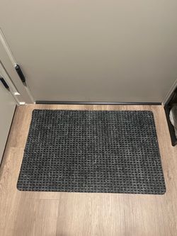 2’9”x1’10” Gray Door Mat
