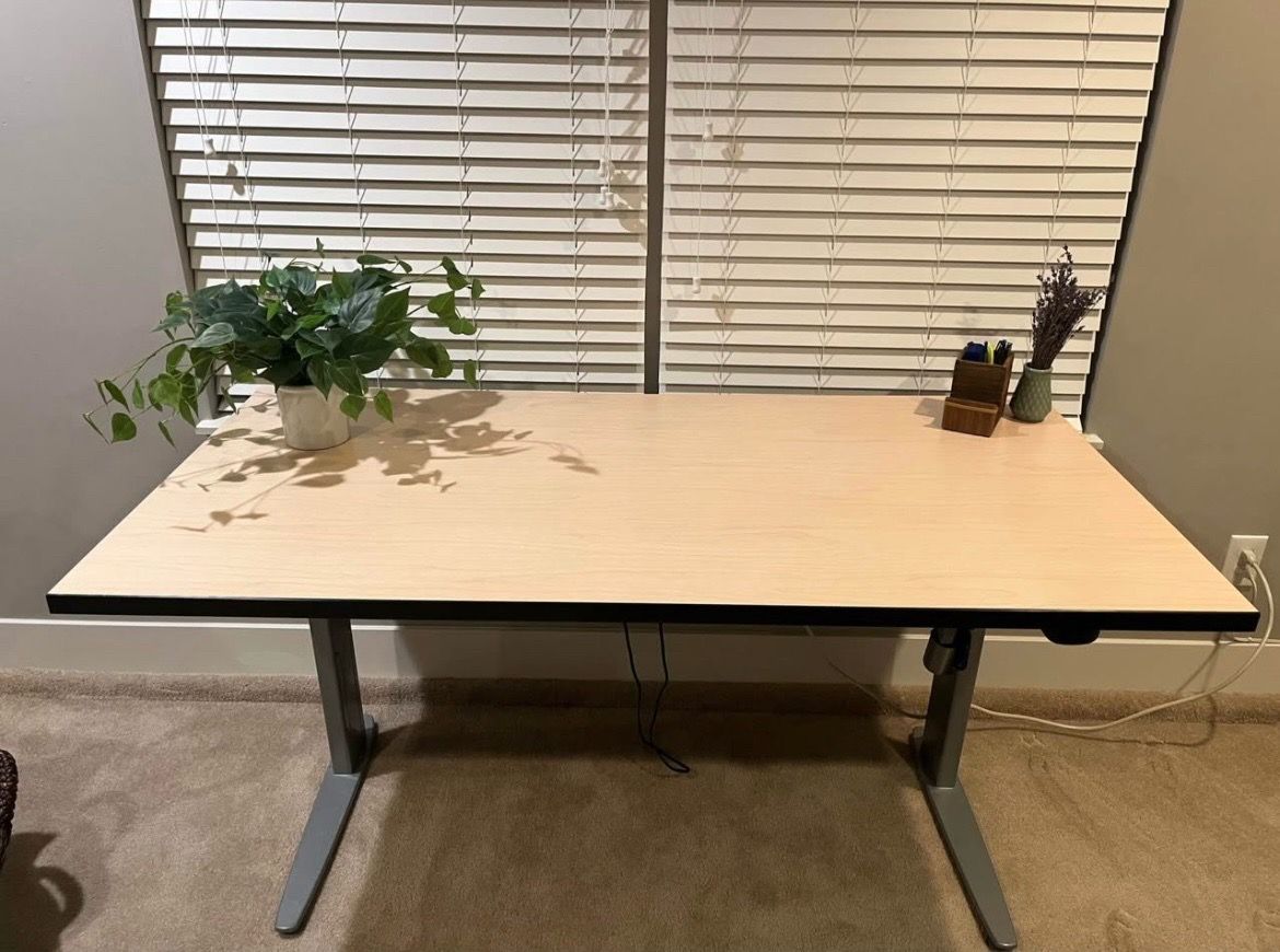 Steelcase auto sit/stand desk