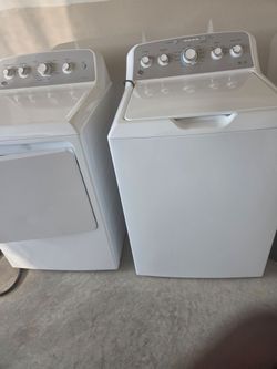 New washer and dryer set