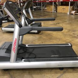 6 Integrity Treadmills