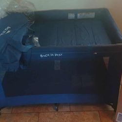 Brand New Bassinet/ Playpen