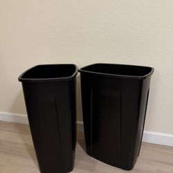 NEW 13 Gal Trash Can Bin, Each $10