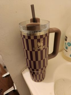 Stanley Quencher Tumbler Checkered Print