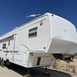 2003 Keystone Tailgator
