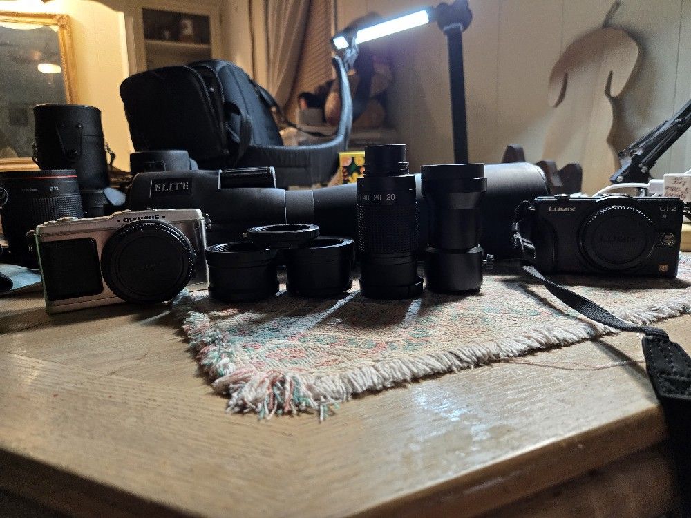 SELLING MY CAMERA EQUIPMENT