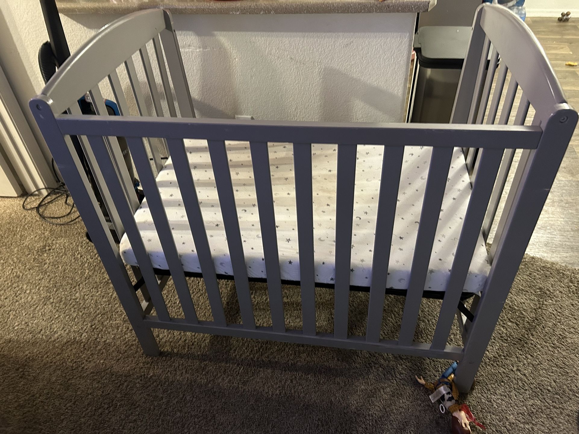 Mini Crib