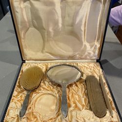 Antique Vanity Brush Set 