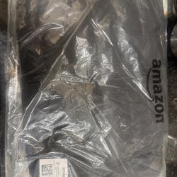 Amazon Essentials Women Lightweight Long-Sleeve Packable Hooded Puffer Jacket XS