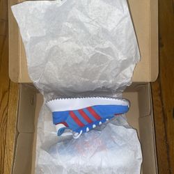 Kids Adidas Shoes (Pick Up)