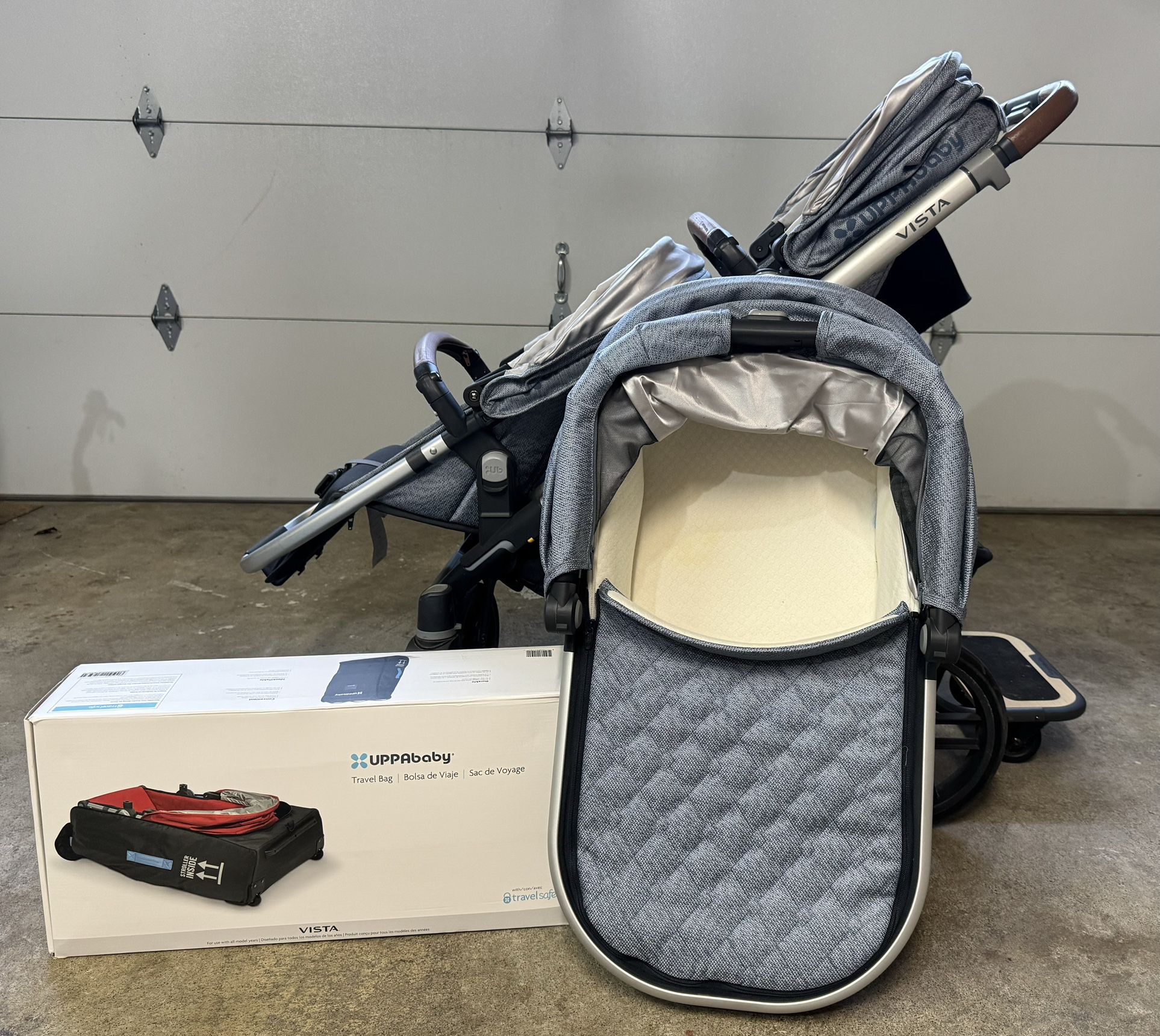 Double Uppababy Vista Stroller, bassinet & accessories 