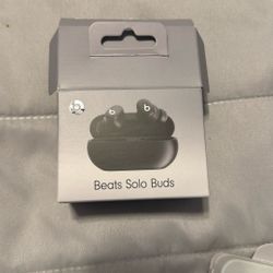Beats Solo Buds