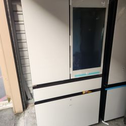 Samsung Bespoke Family Hub Refrigerator Standar Depth 