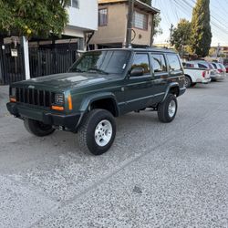 1999 Jeep Cherokee