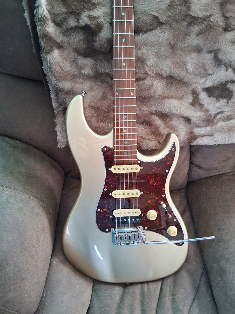 Sire Larry Carlton S7 Guitar
