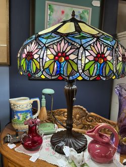 Purple Flower Bowl Shade Stained Glass Lamp-New- Located in Shelton