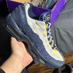 Nike Air Max 95 SB Eric Koston Obsidian Speed Yellow Size 11.5 Men Used One Time With Original Box And Extra Laces