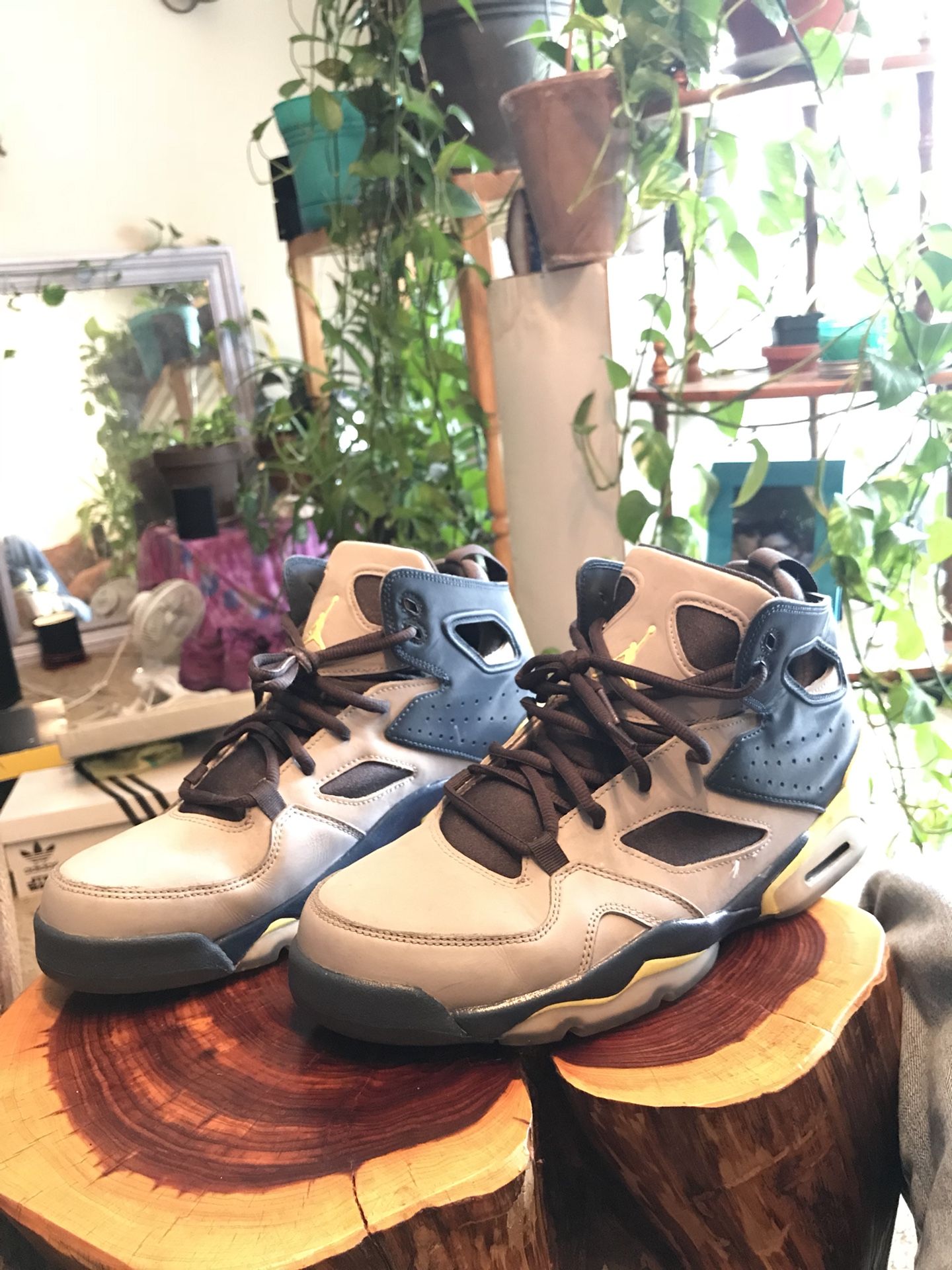 Jordan Flight Club 91s! Just like new. Sz 9