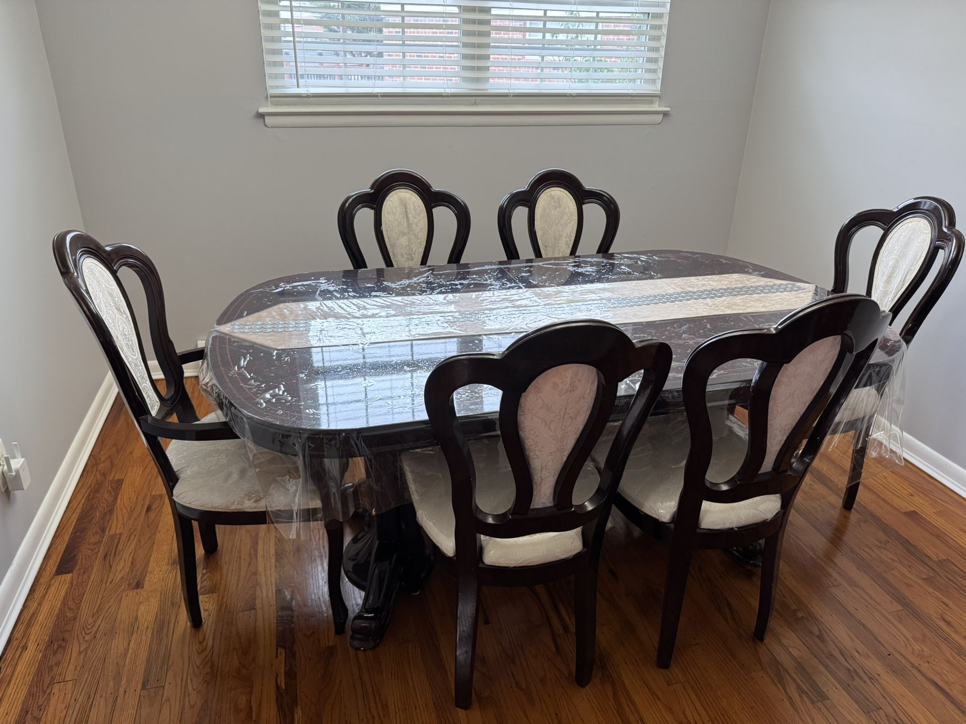 Dining Table + 6 Chairs