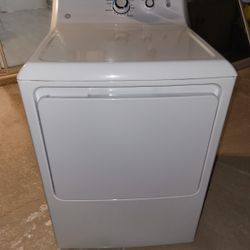 *BRAND NEW* ELECTRIC DRYER