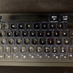 Logitech MX Keys S - Advanced Wireless Keyboard (Excellent Condition)