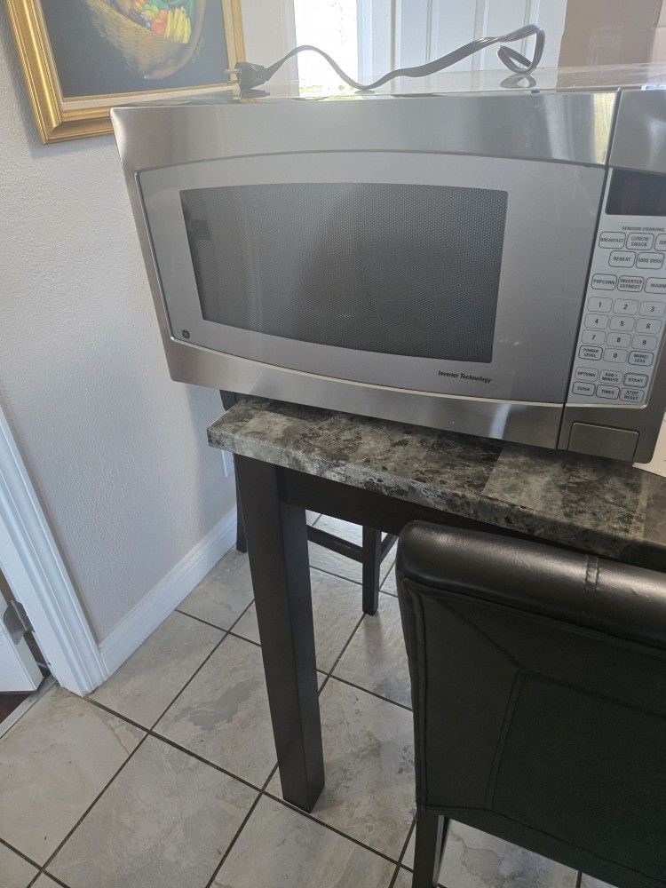 Countertop Microwave