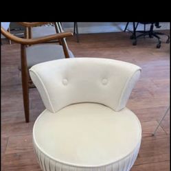 Vanity Chair