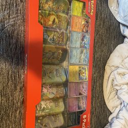 Prismatic Evolutions Eight Pack Mini Tins 