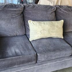  Free Sofa