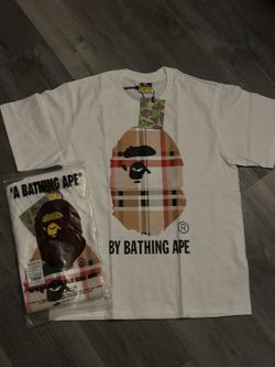 bape white t size Small