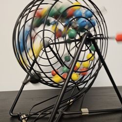 Bingo Roller With Bingo Balls