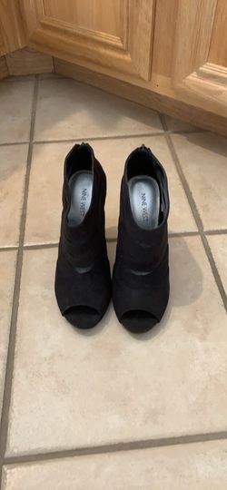 NINE WEST SUMMER BOOTIES SIZE 8