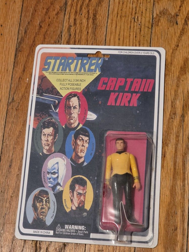 Star Trek fully poseable 3 3/4 Captain Kirk Figure(Rare)
