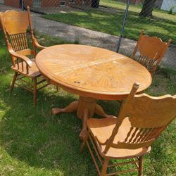 Oak Table 3 Chairs Great For Furniture Restoration Project
