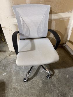Desk chair