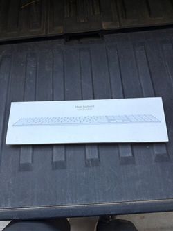 Apple Magic Keyboard with Touch ID and Numeric Keypad (White/Silver) - New in Box